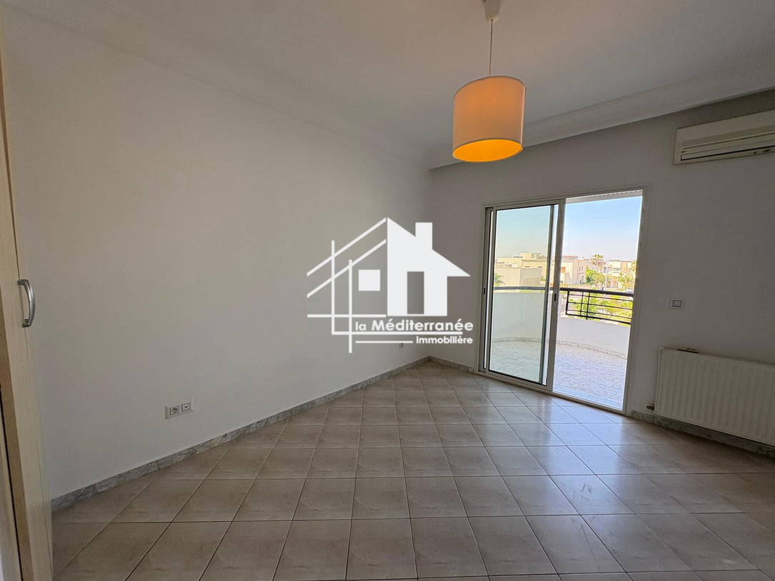Appartement S+3 au Lac 2