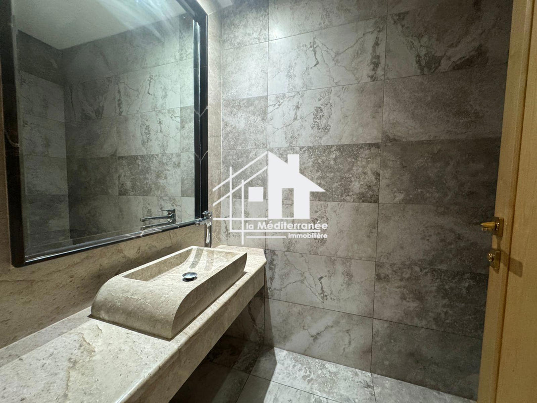 Appartement S+3 aux jardins de carthage