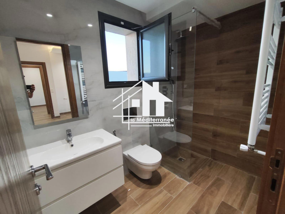 A louer un s+2 de trés haut standing à Chotrana