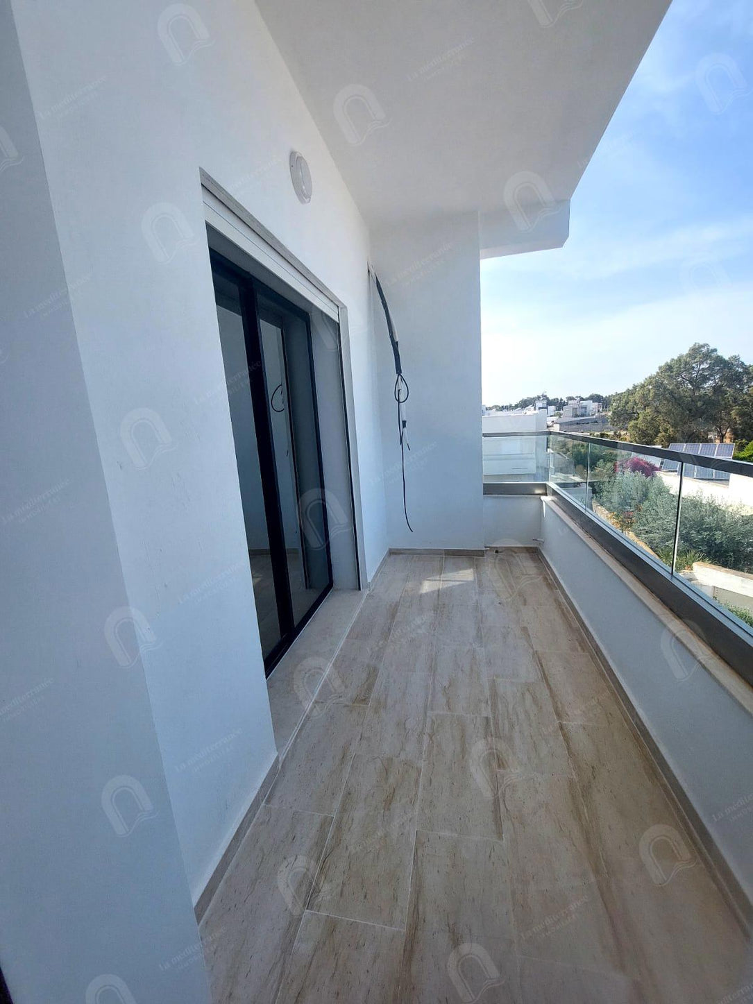 A louer étage de villa S2 à la soukra