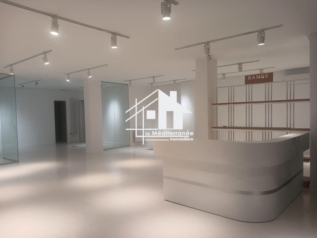 A louer un local commercial à la Marsa