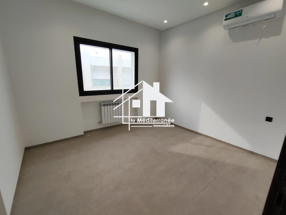 A vendre S+2 directe promoteur a Chotrana 1