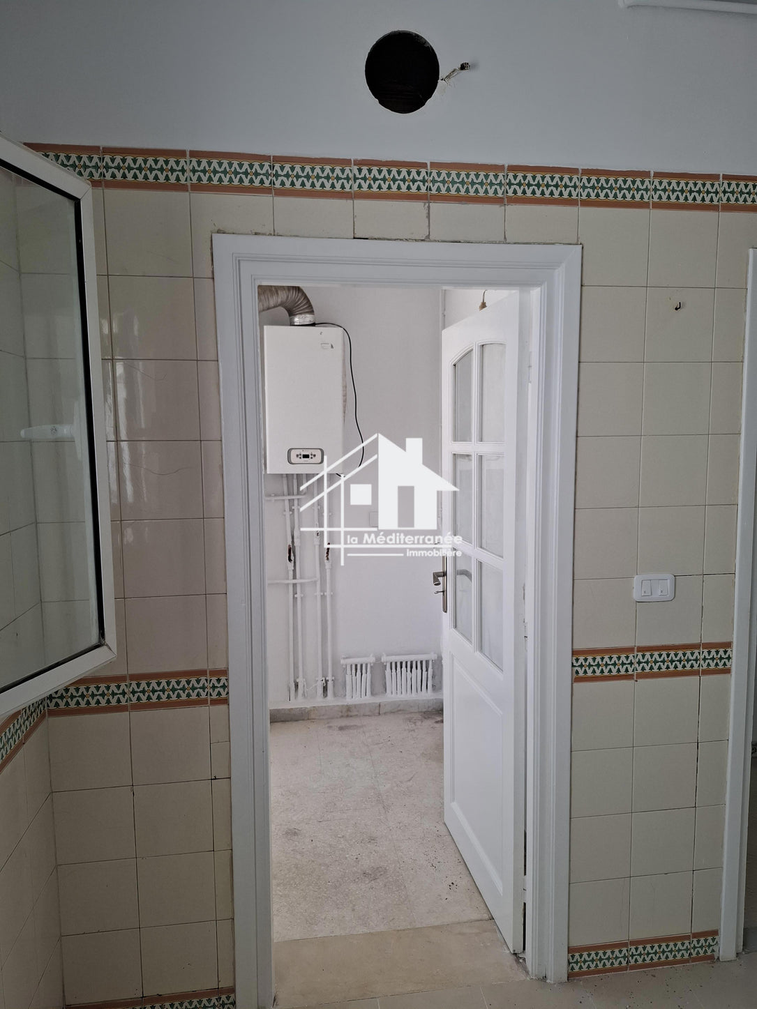 A vendre s+3 a la Soukra