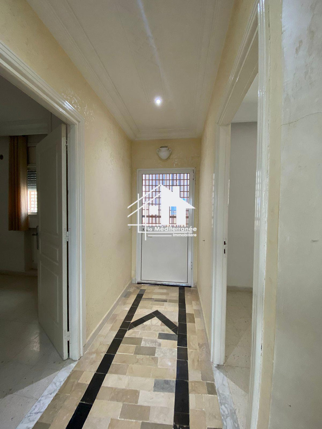 A louer étage de villa S+3 au bardo