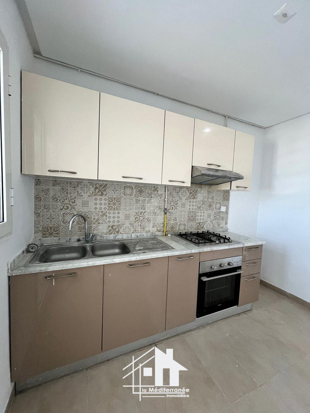 A louer appartement S+1 à la Soukra