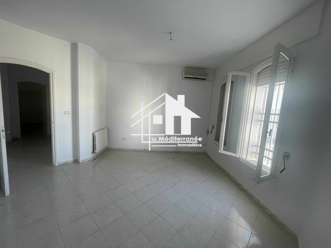 A louer une villa s+5 à Ezzahra ville