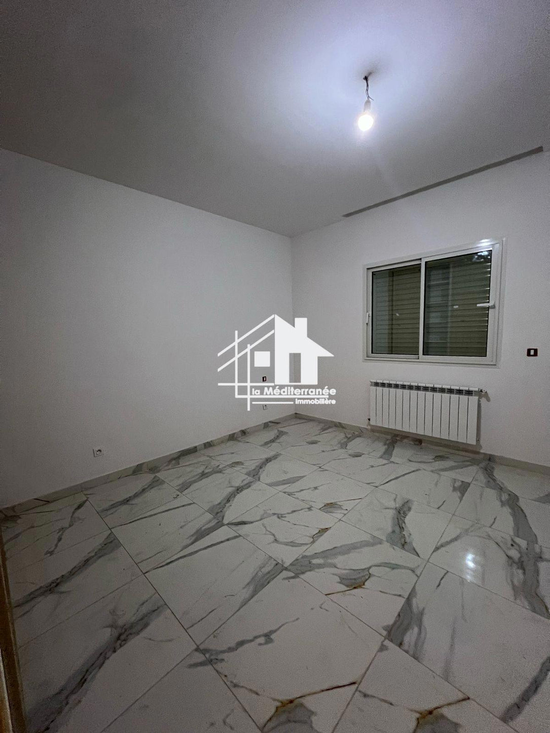 location des étages de villas s3 jamais habitée au Bardo