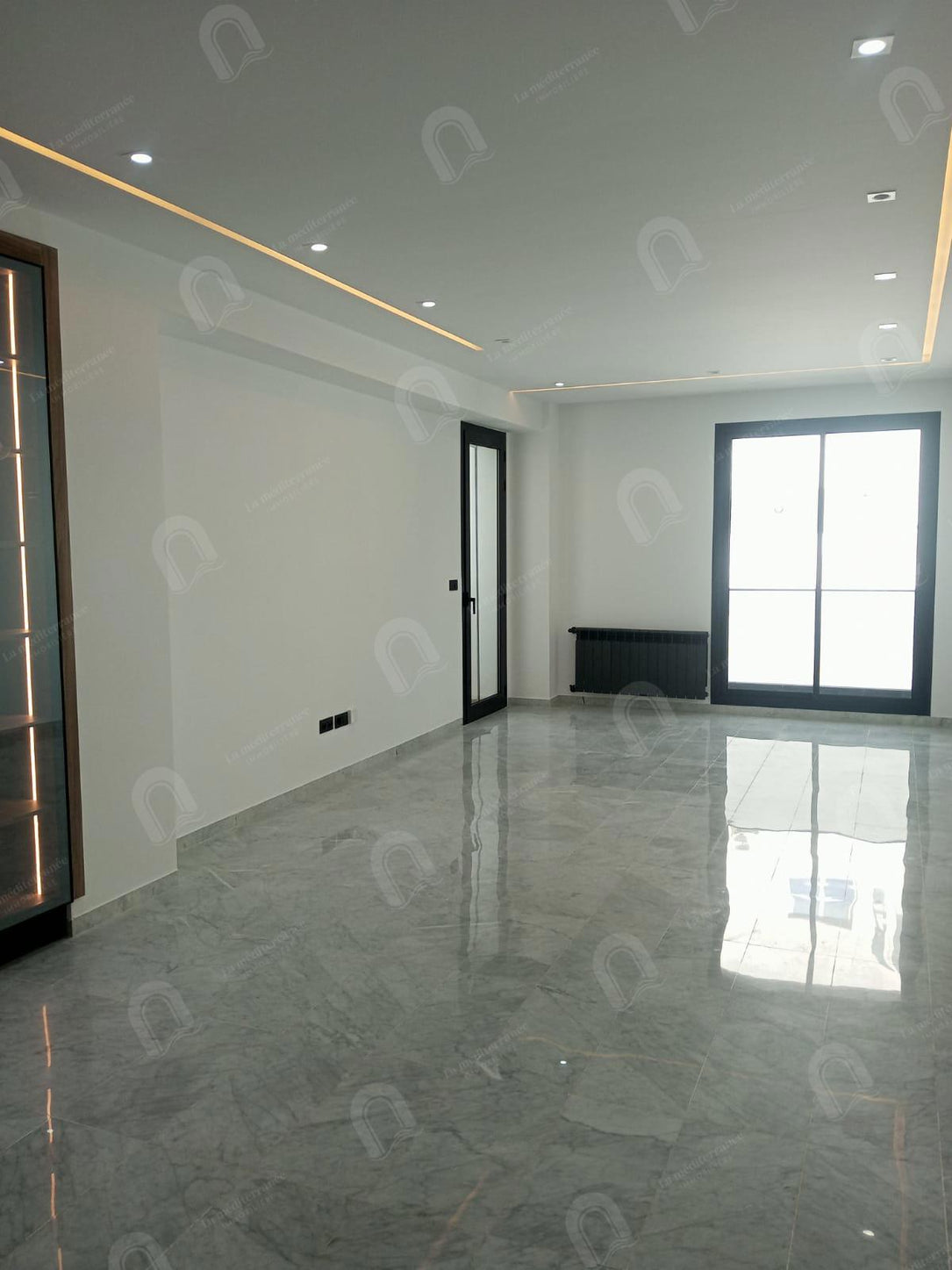 A vendre S+3 à la nouvelle soukra  direct promoteur