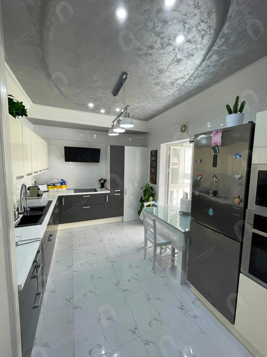 A vendre un appartement S+3 hst au bardo hedi chaker