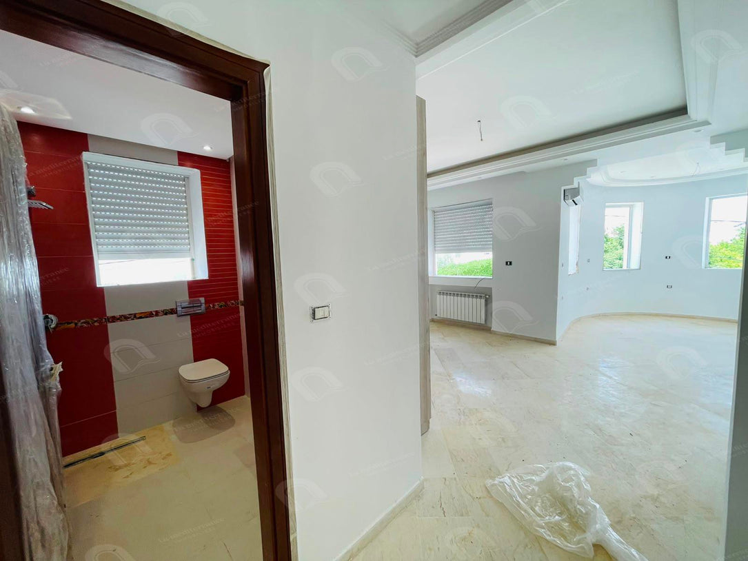 Villa a vendre à chotrana 3