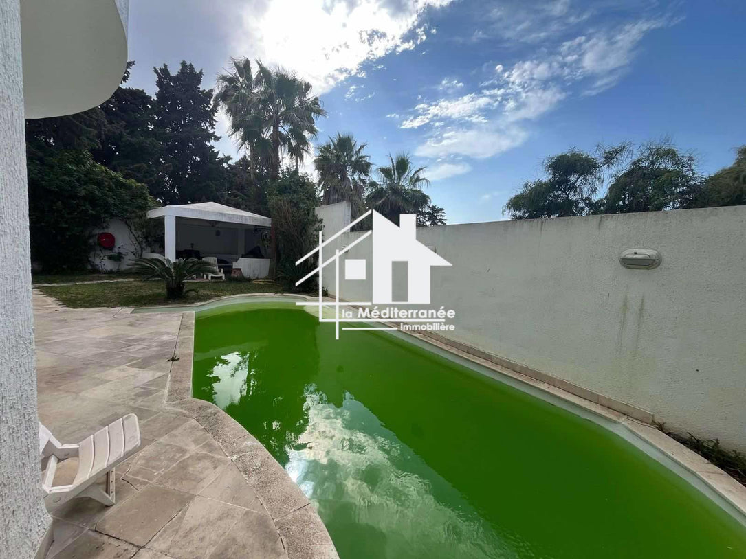 A louer une villa S+4 à Gammarth supérieur