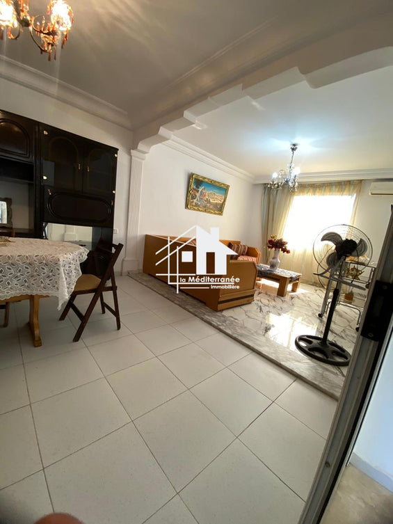 A louer étage de villa S+3 meublé à 20 mars