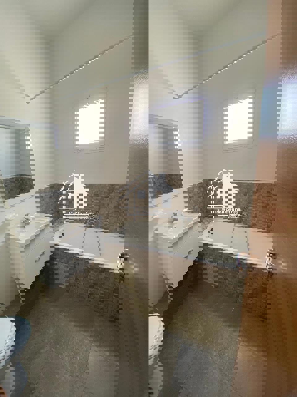 A louer étage de villa S+3 à Hay Rommena