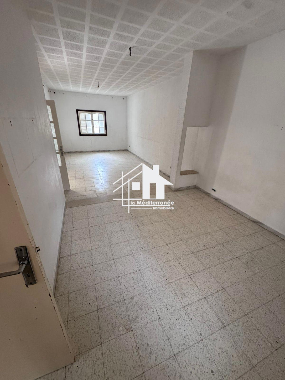 A louer étage de villa S+2 Rdc  à khaznadar