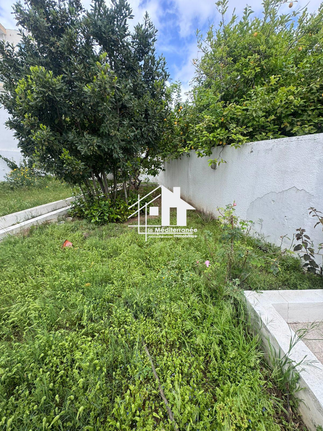 A vendre une villa 2S+5 au bardo
