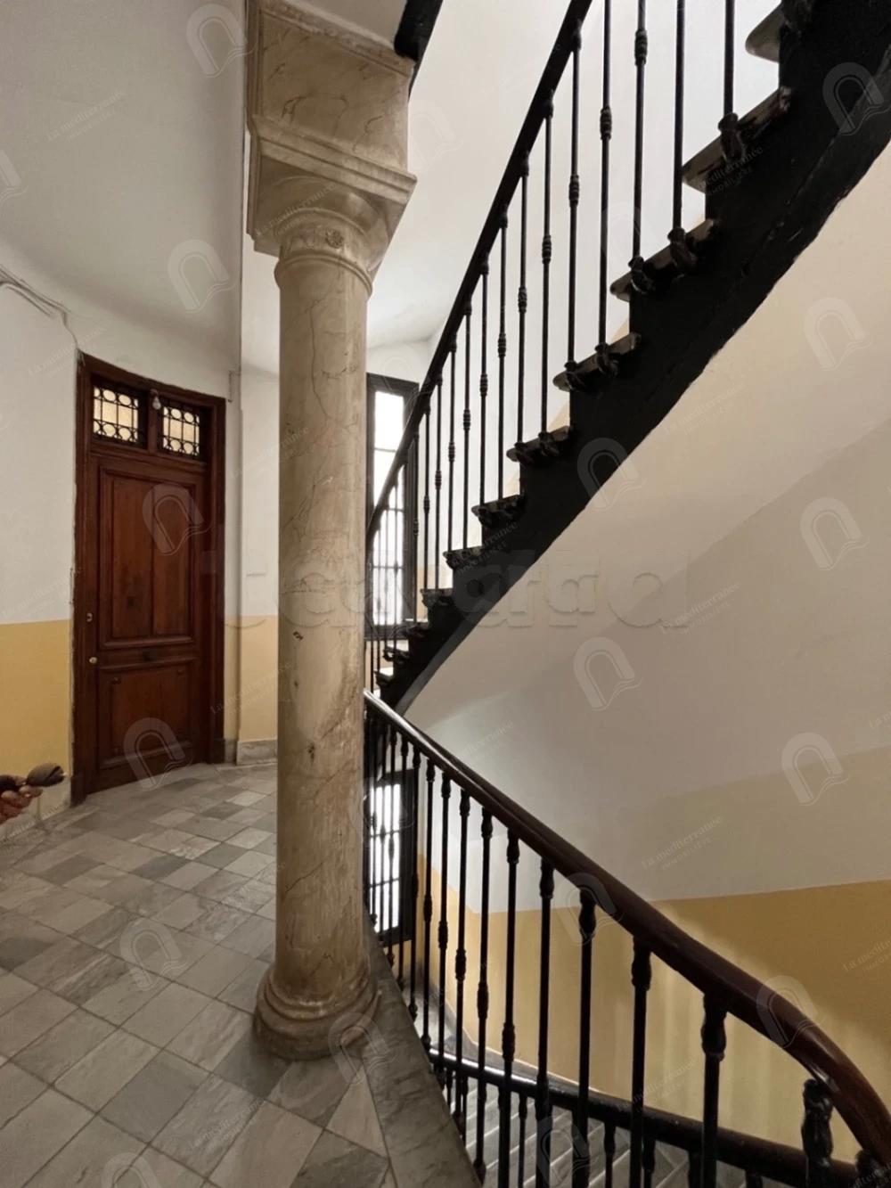A vendre appartement s4 au centre ville Tunis