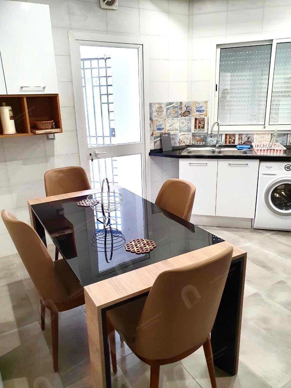 Un appartement S+2 meublé au berges du lac 2