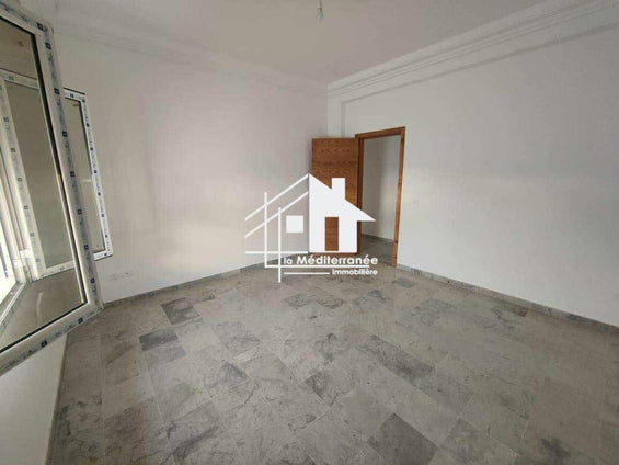 A louer une maison s2 à Hammam chatt