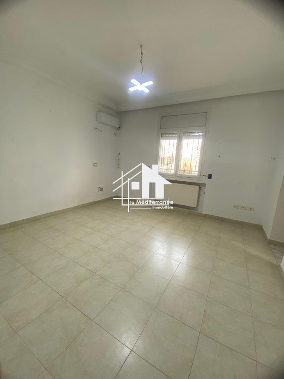 A louer Duplex S3 avec jardin  à la soukra