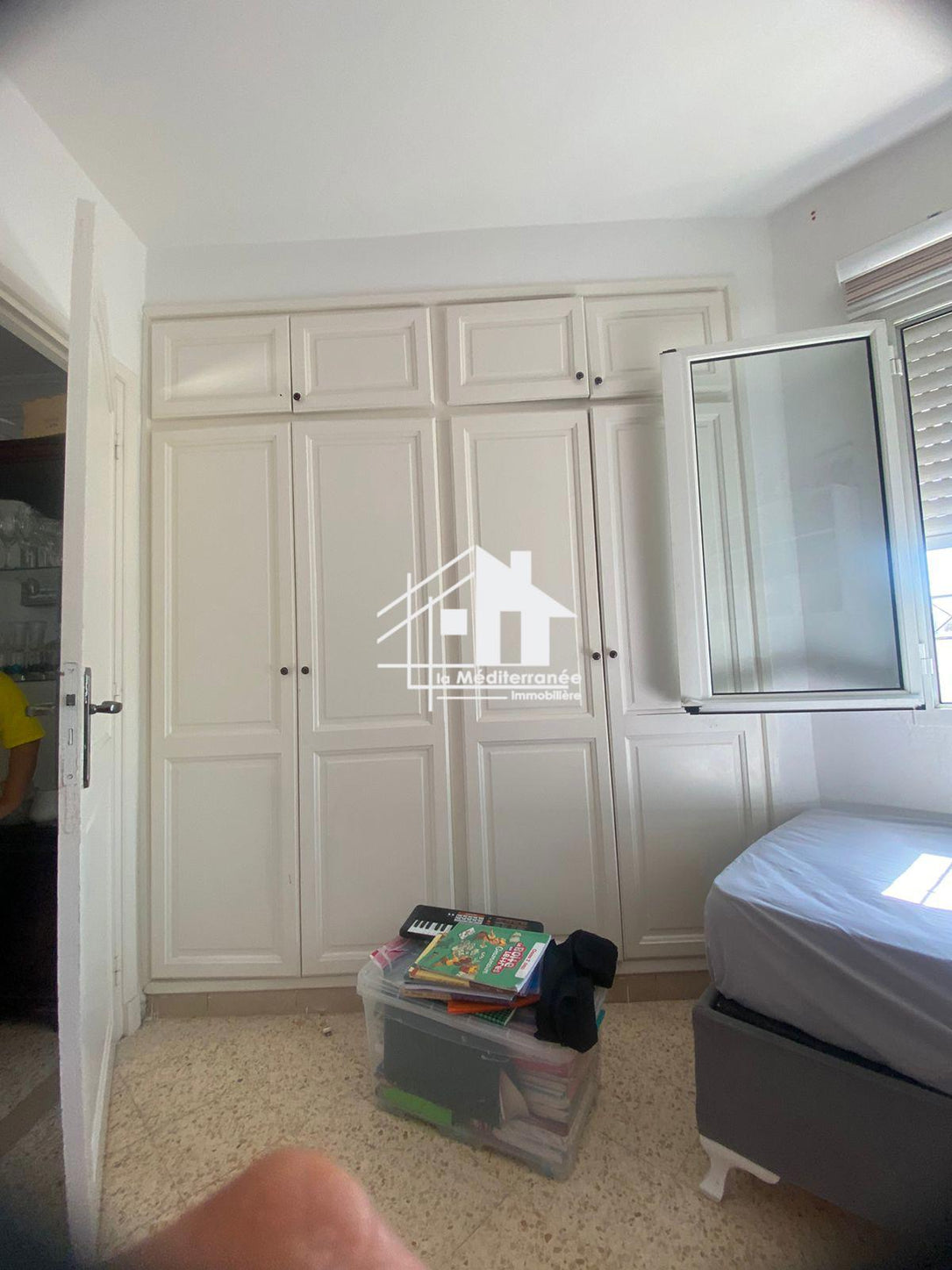 a vendre appartement S+2  à El Agba Cité EL Waha