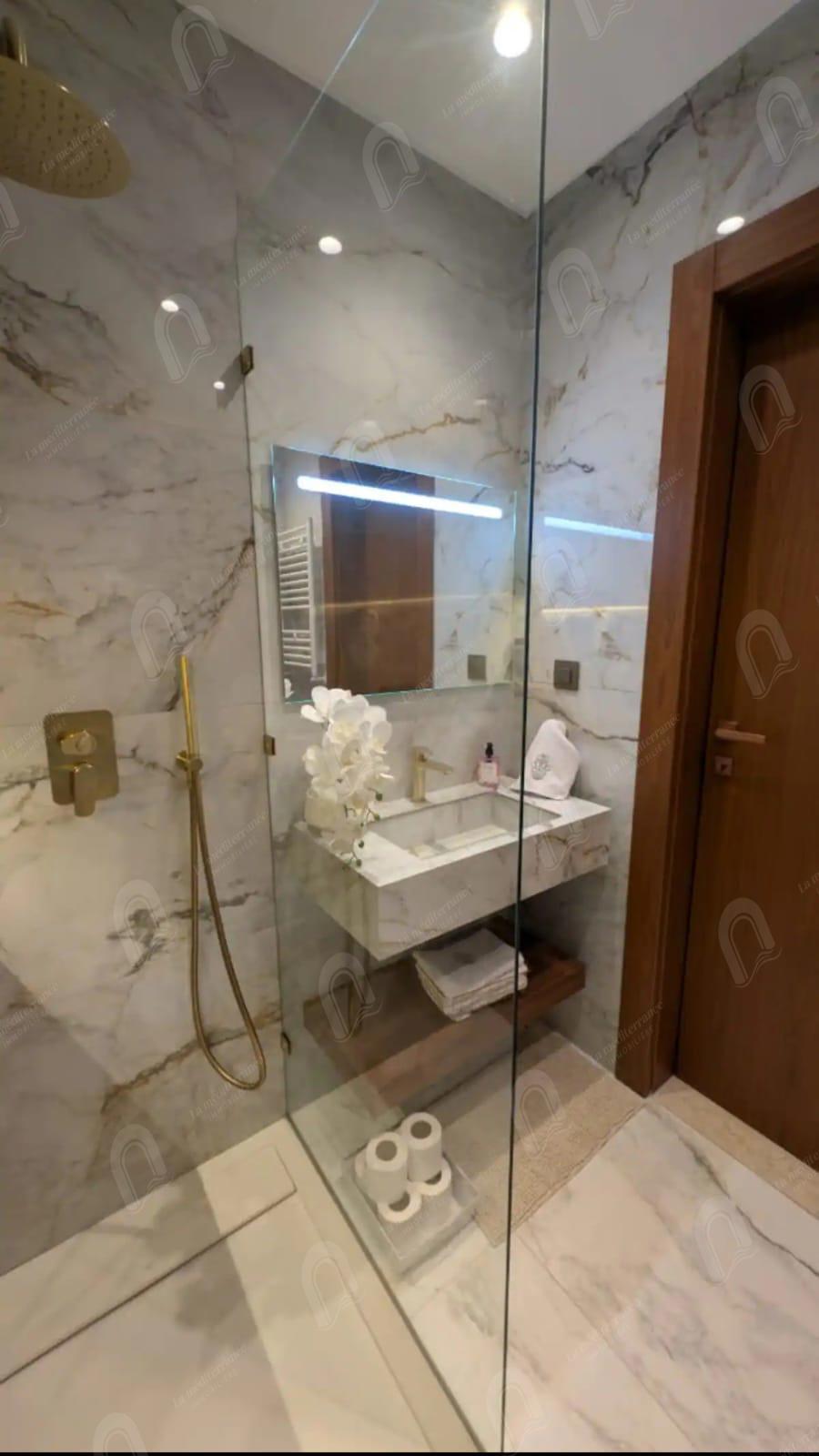 A vendre un s+1 de haut standing aux jardins de carthage