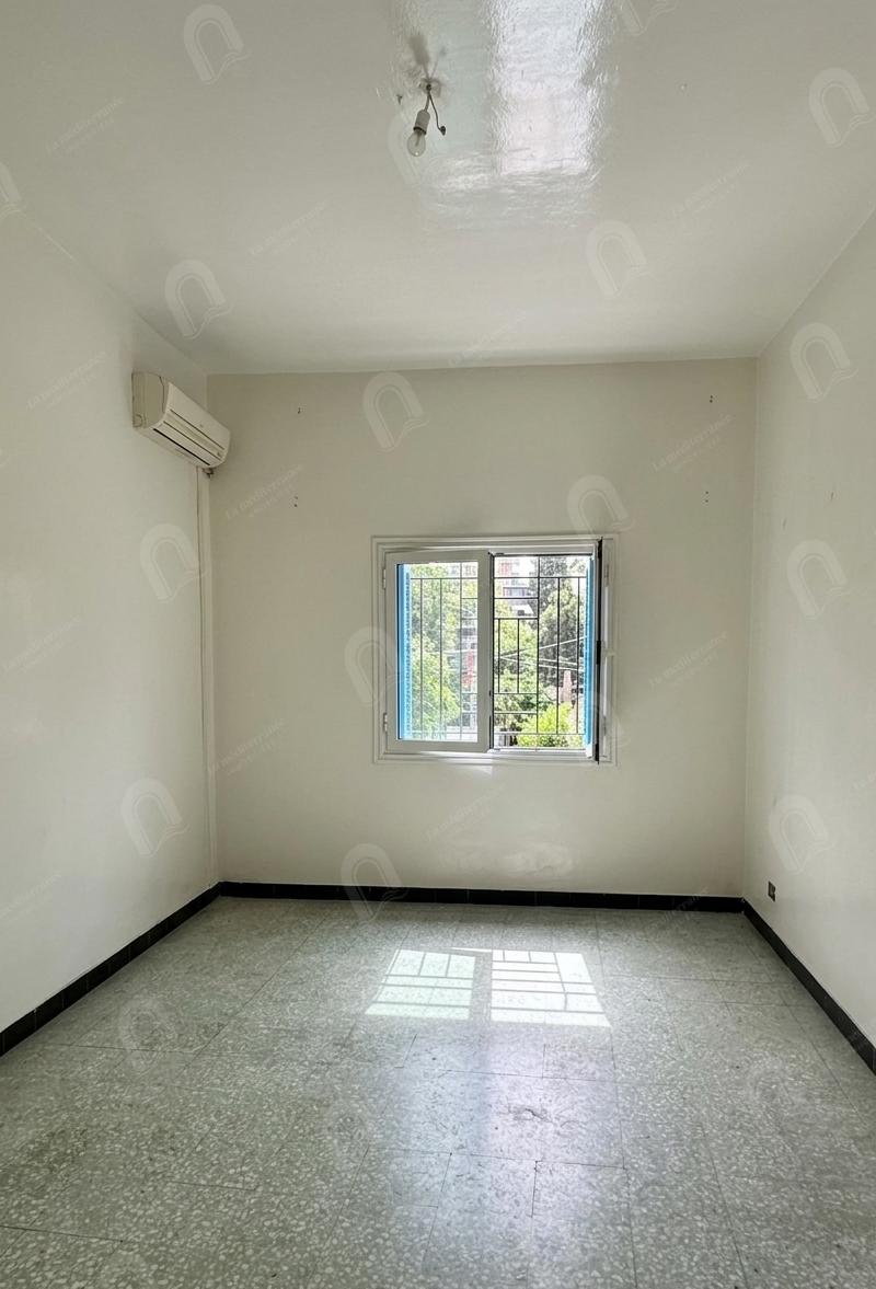 A louer étage de villa S+2 au bardo
