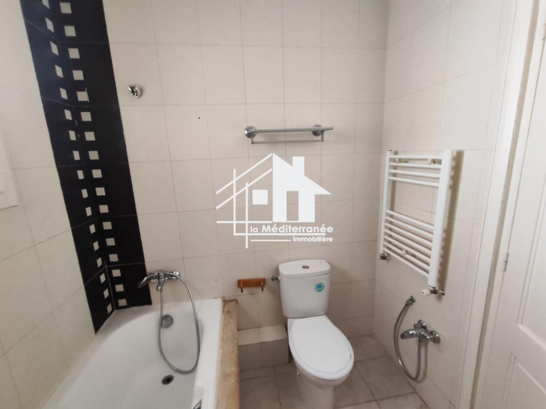 A vendre S+3 a Dar Fadhal, La Soukra