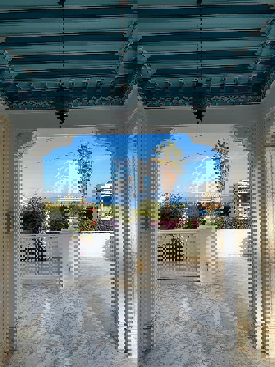 A louer villa s+6 à la Marsa cube