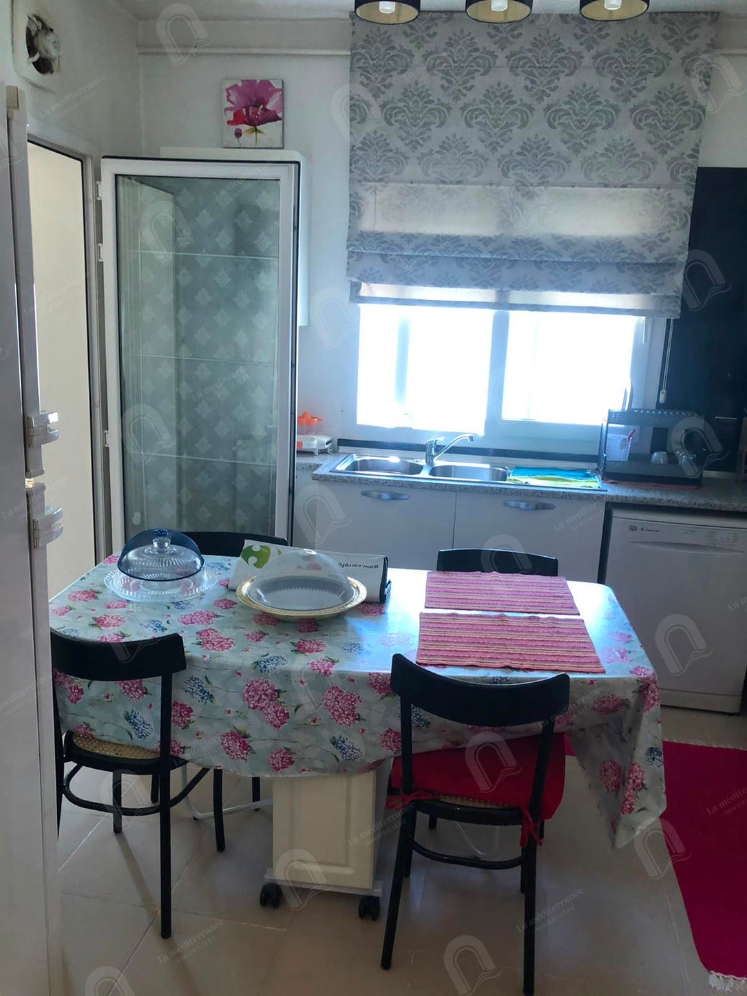 A vendre un appartement s+2 aux jardins d'el menzah 2