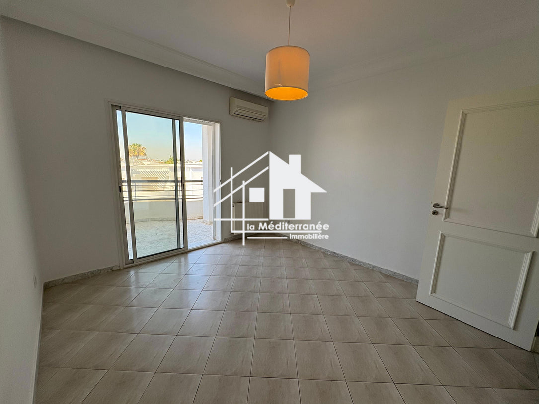 Appartement S+3 au Lac 2