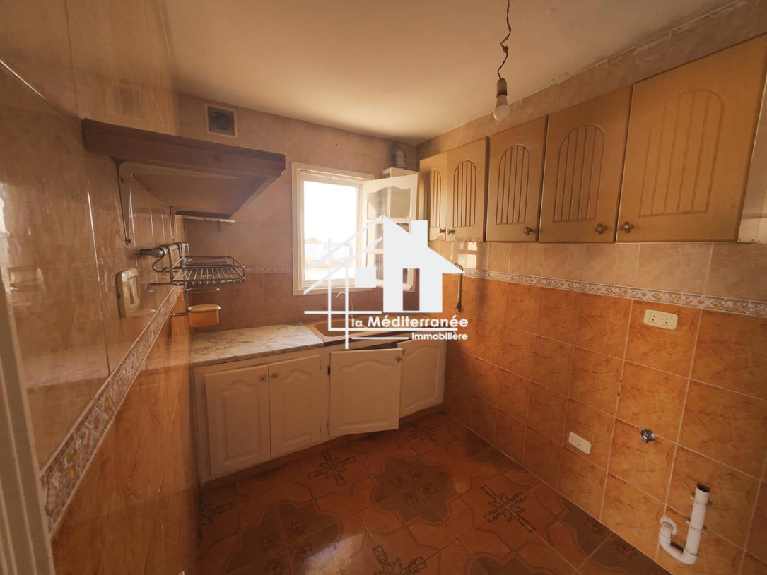 A louer étage de villa S+2 à khaznadar