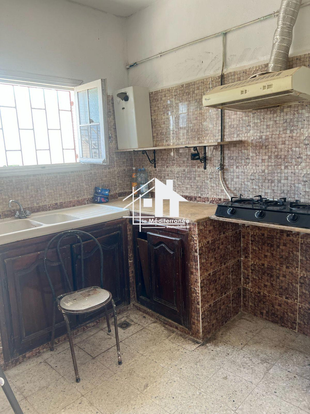 a louer un étage de villa S+2 meublé au bardo