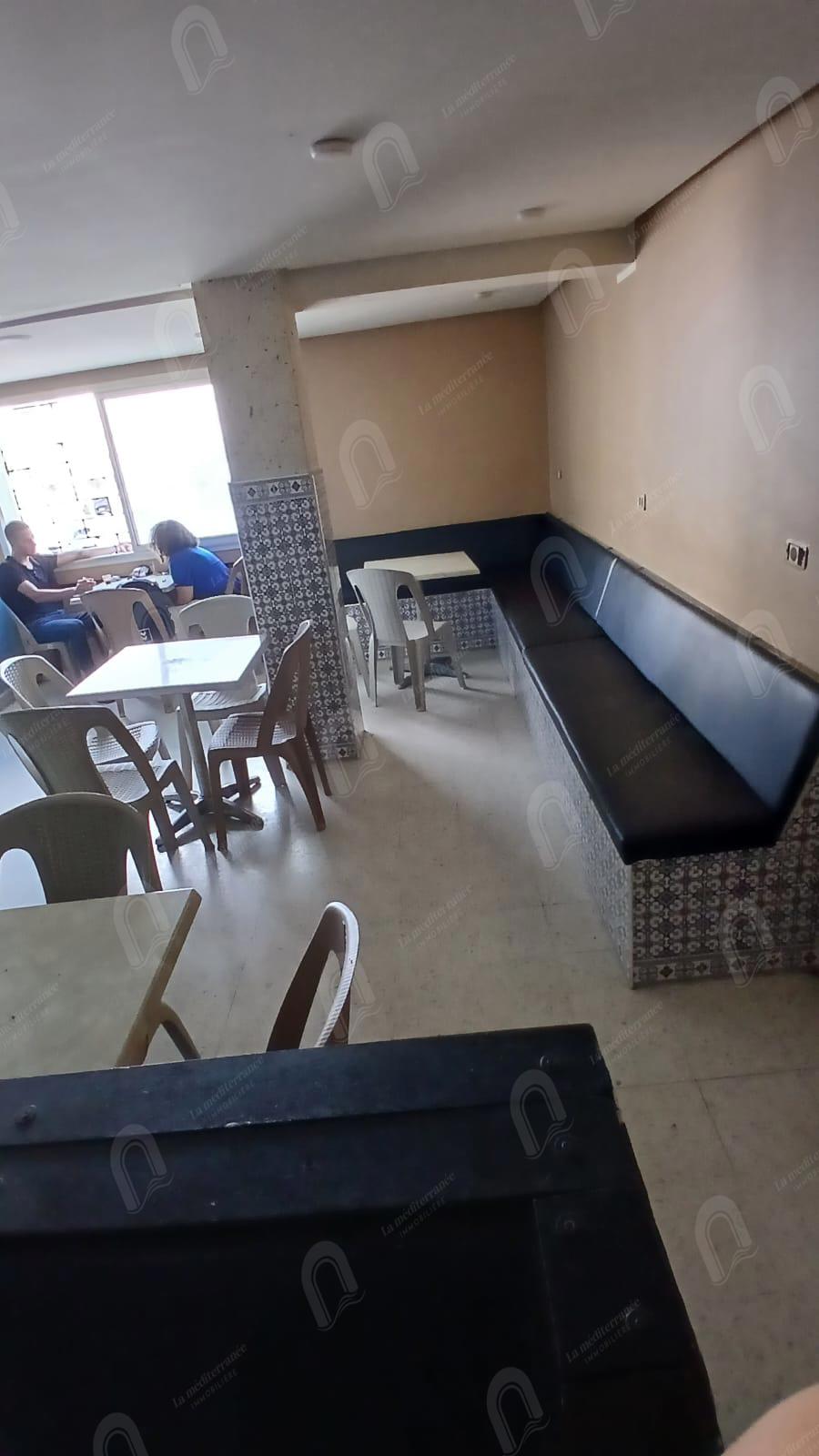 A vendre café avec matériaux à cite el waha