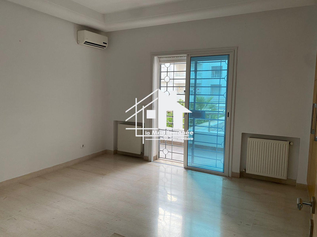 A louer duplex S2 avec terrasse à la soukra