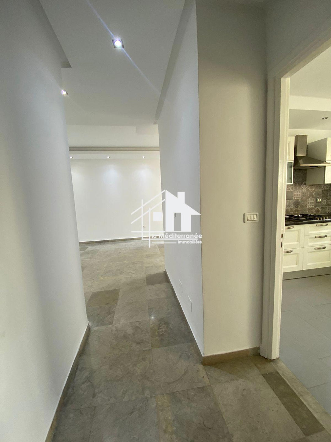 A louer appartement S+2 hst au bardo 2