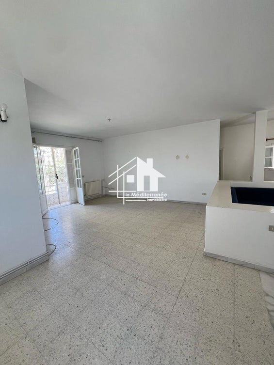 A vendre étage de villa s3 à cité fattouma bardo