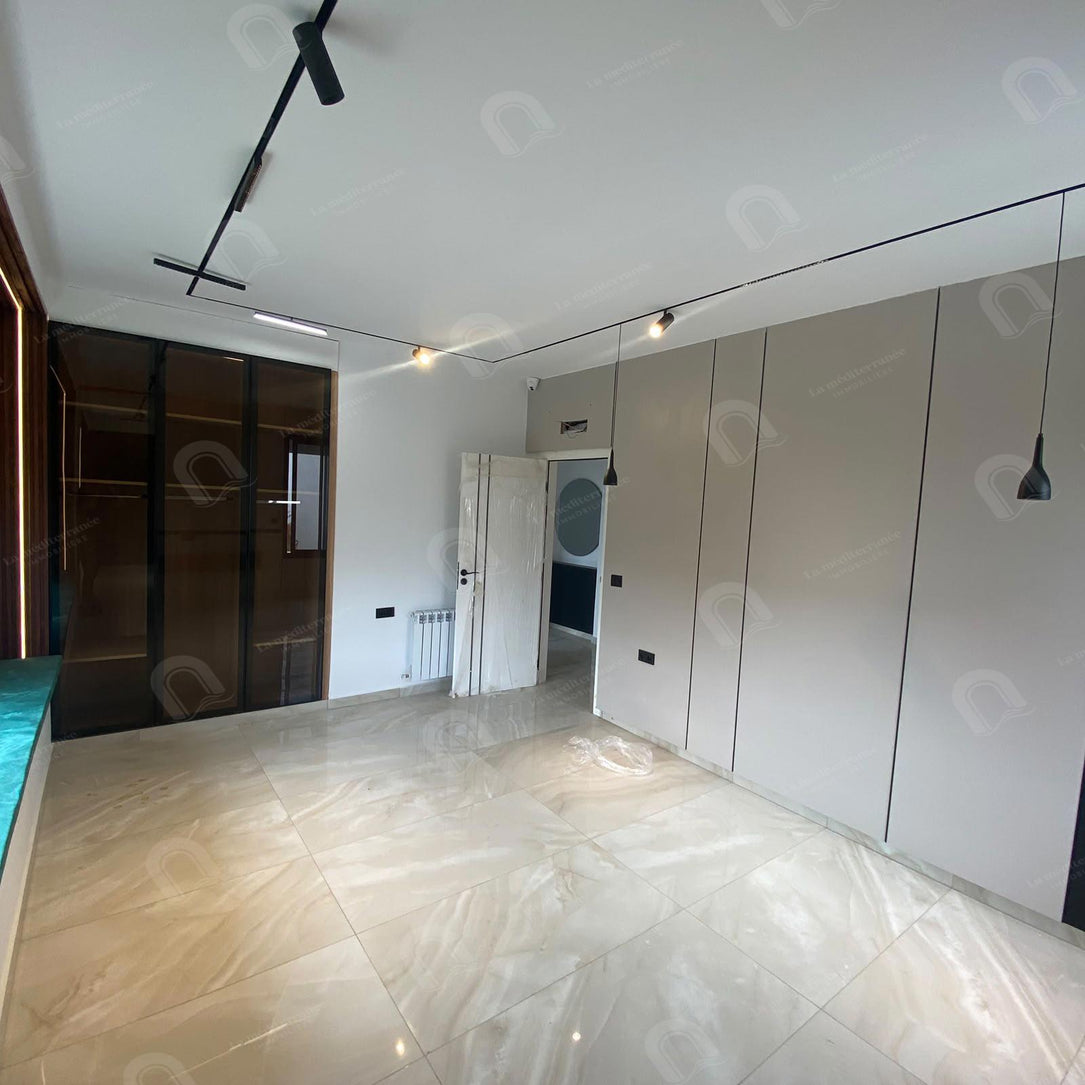 A louer villa s+2 à la soukra