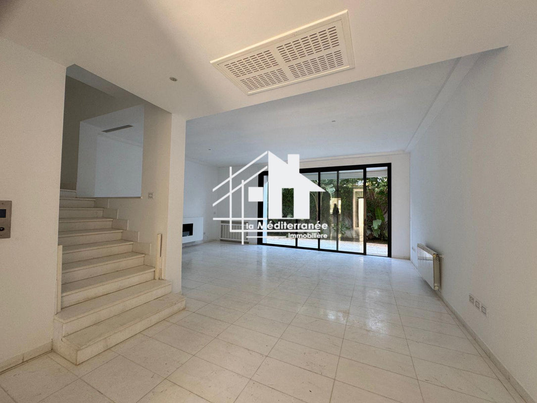 Triplex S+3 à Gammarth Village