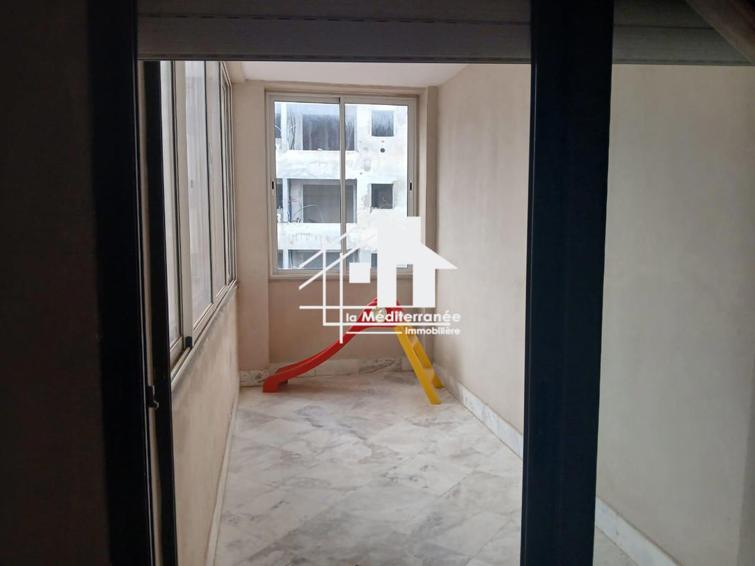 A louer un S+2 meublé à ain zaghouane Nord
