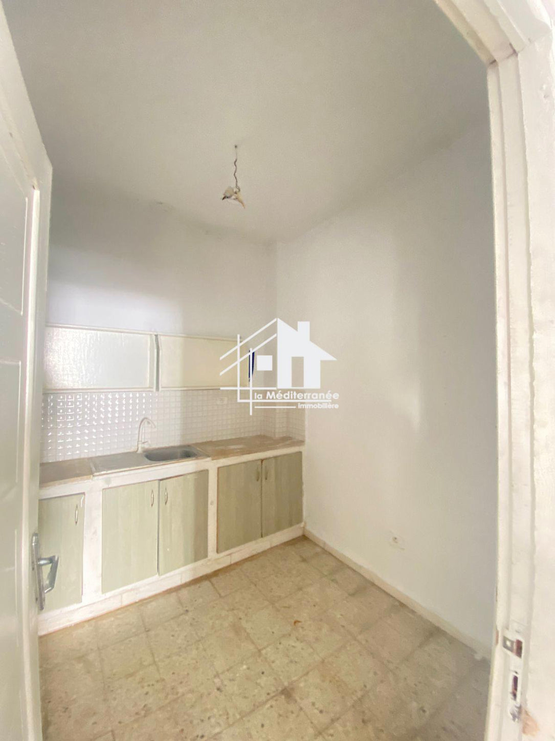 A louer local commercial à khaznadar