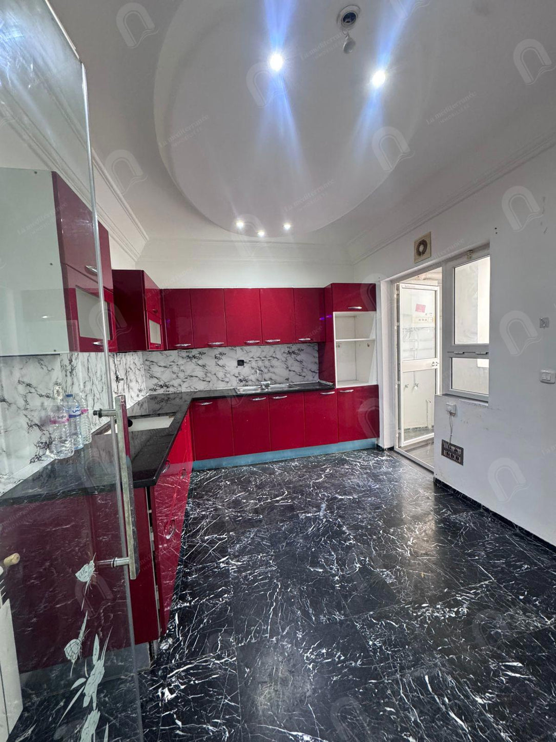 A louer Appartement S+3 hst au bardo
