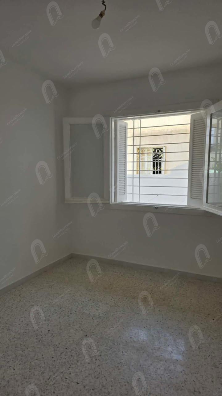 A louer un appartement s+2 à Ennaser 2