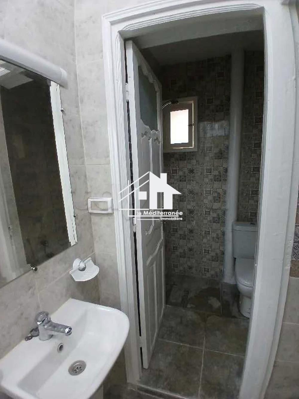 A louer appartement S+3 au centre ville