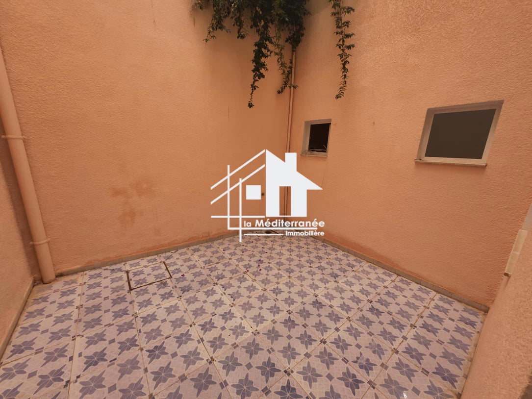 A louer étage de villa RDC s+3 a Bardo