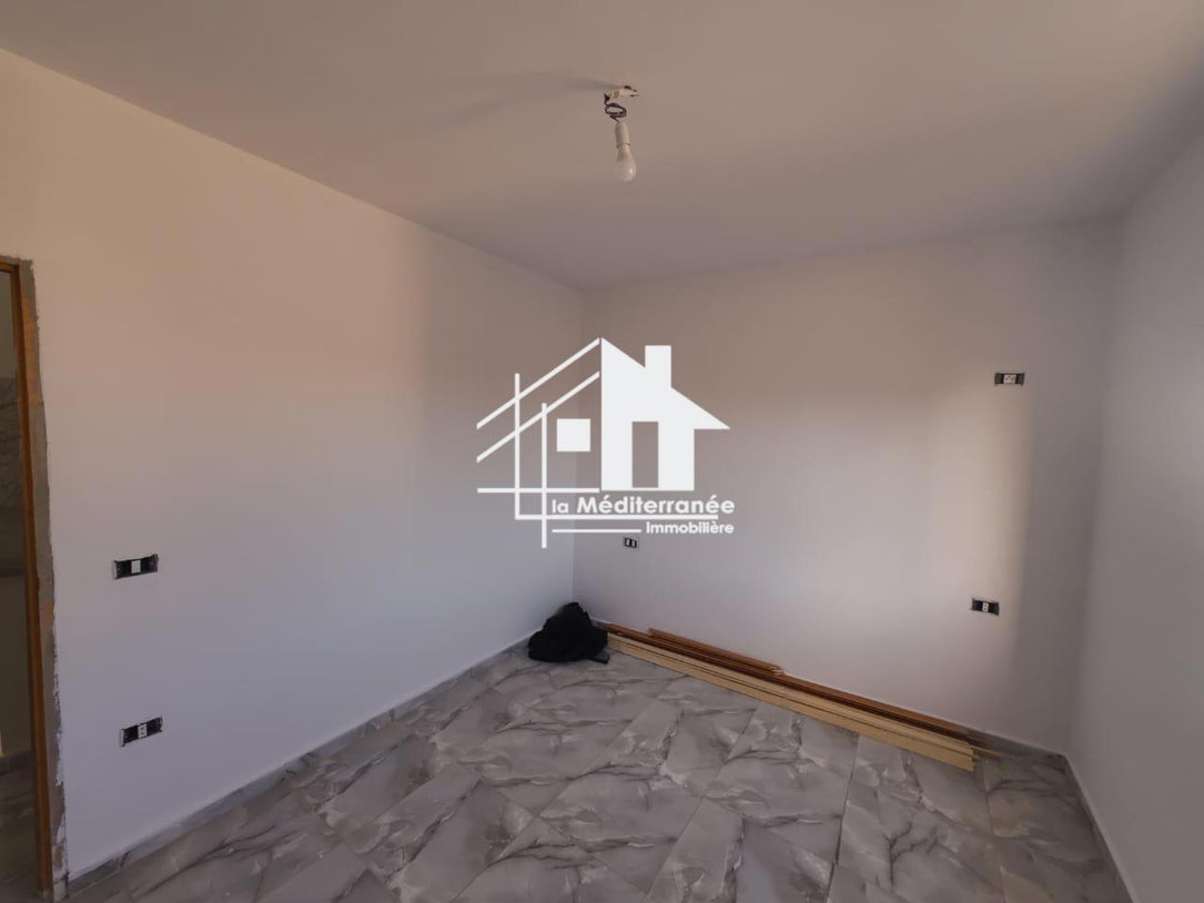 A louer étage de villa S+2 à manouba