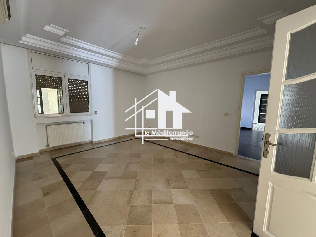 A louer une villa S+5 au lac 2