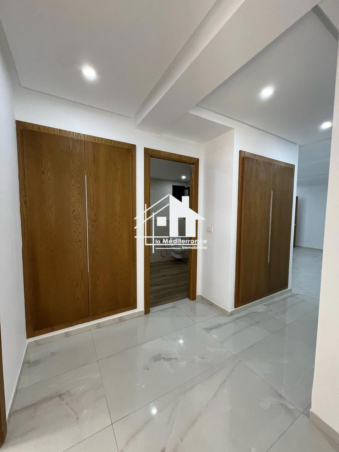 a louer appartement s+2 hst à manouba