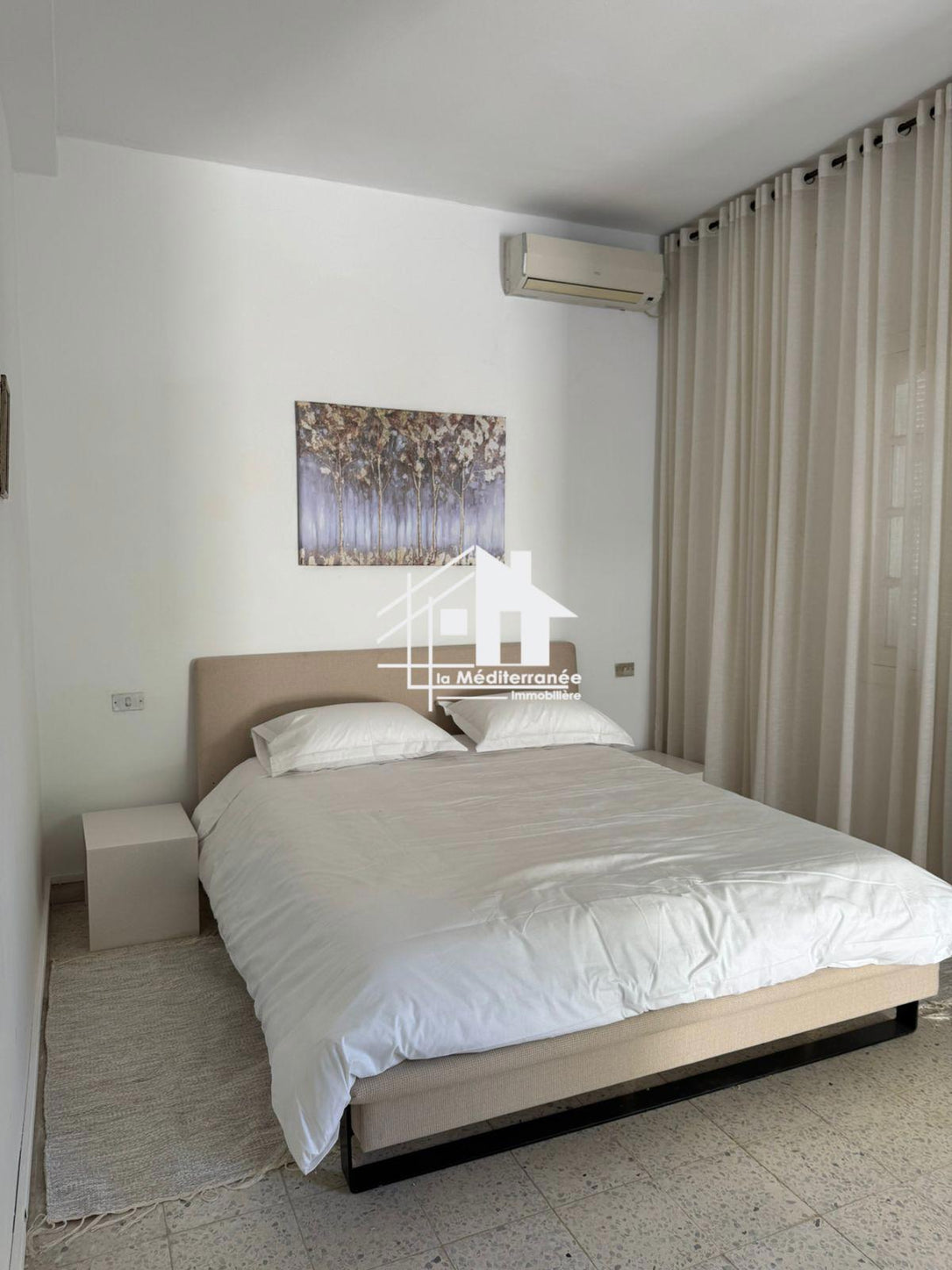 A louer une villa s+5 meublée à sidi Daoued