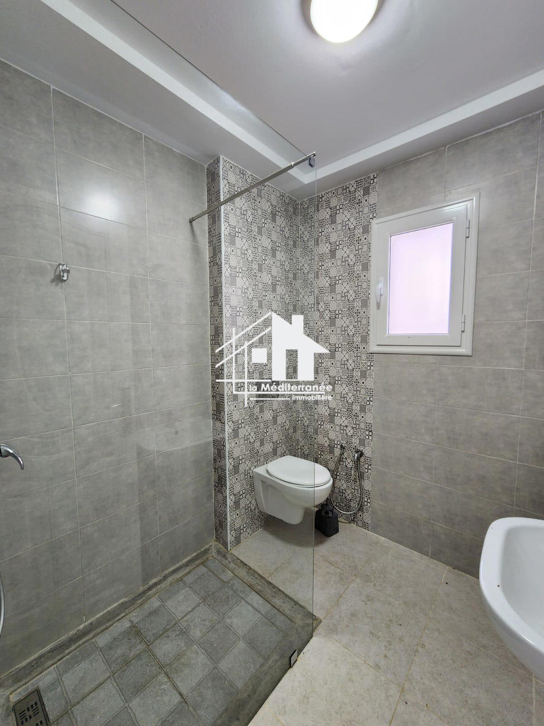 A louer villa S4 à la soukra