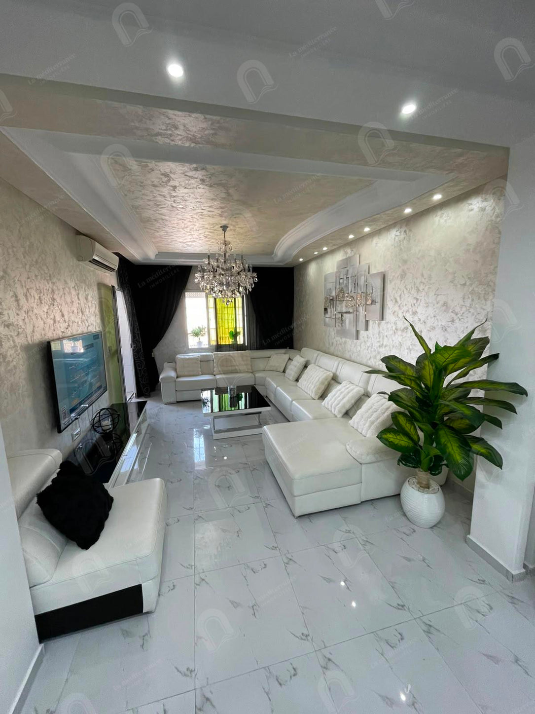 A vendre un appartement S+3 hst au bardo hedi chaker